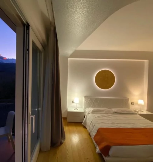DELUXE VISTA ETNA